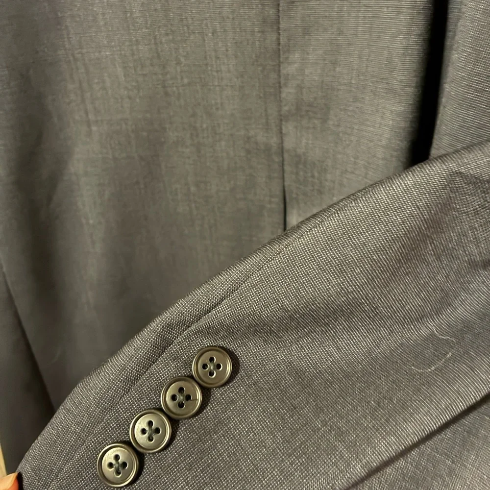 Jos. A. Bank Dark Grey Suit - Never Worn - New in bag with tags - Picture 10 of 13